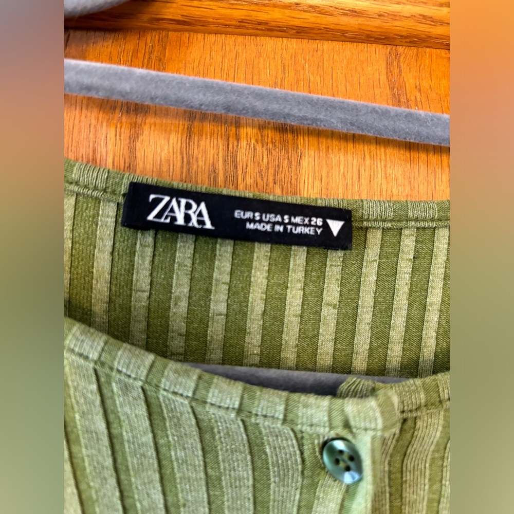 Zara Green Ribbed Knit Dress - Picture 4 of 4